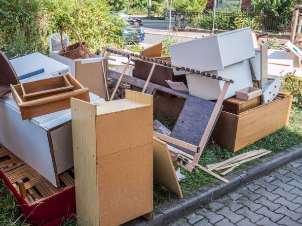 Best Commercial Junk Removal  in Little Falls, MN